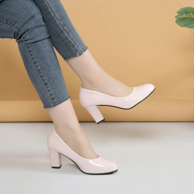 ClassicCharm Pumps