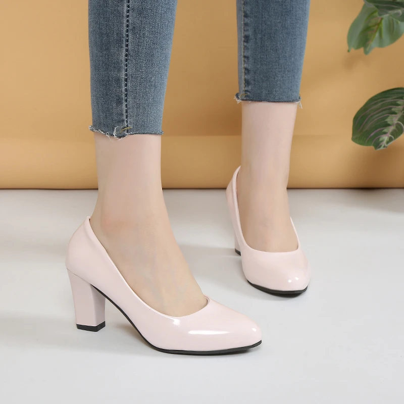 ClassicCharm Pumps