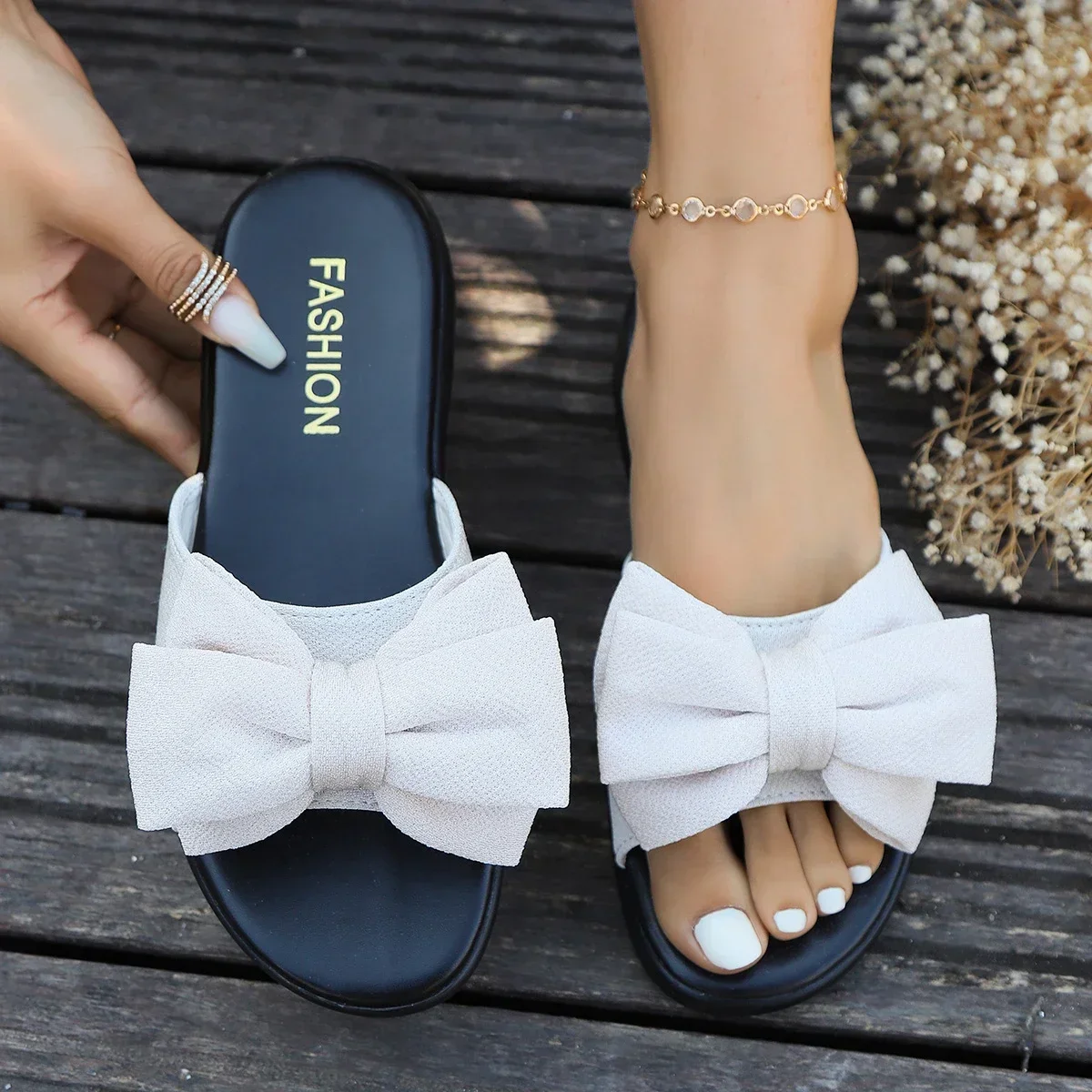 Women's Bow Tie Slip-On Sandals