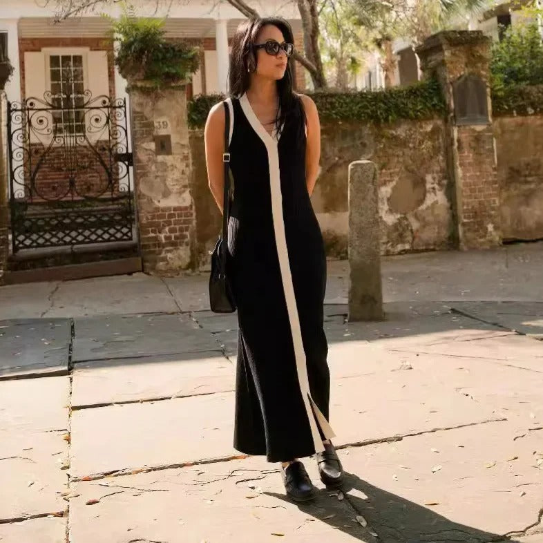 Knitted Sleeveless V-Neck Black Maxi Dress